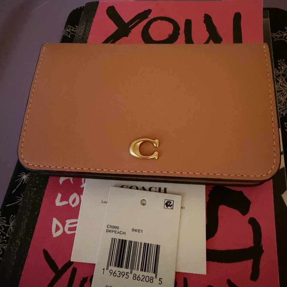 Coach Essential Slim Card Case